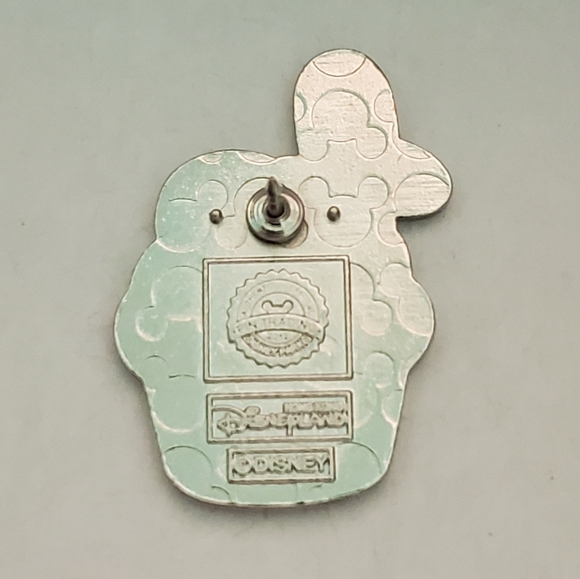 Disney Pin Trading HK Disneyland Goofy Character Cupcake Collection Pin - Picture 3 of 3